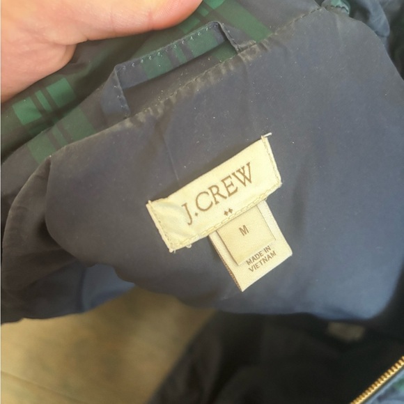 J.Crew Navy and Green Tartan Plaid Vest Size Medium Preppy Cabincore Holiday - Picture 3 of 3